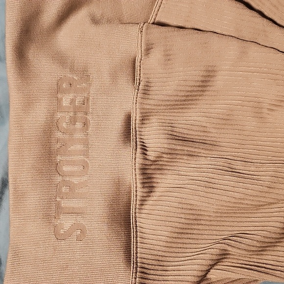 Stronger Tan Ribbed Shorts - Picture 3 of 6